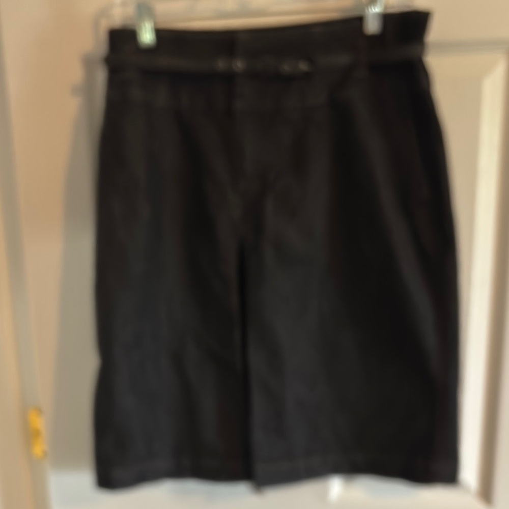 Women’s Black Lightweight Denim Skirt with belt